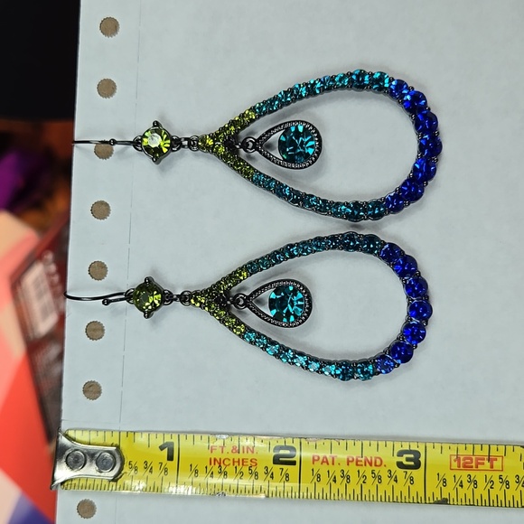 Elegant Blue and Green Rehnistone Teardrop Earrings - Picture 16 of 17